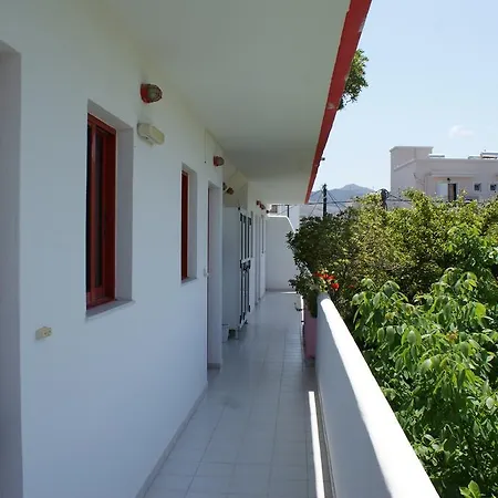 Aparthotel Stam & John