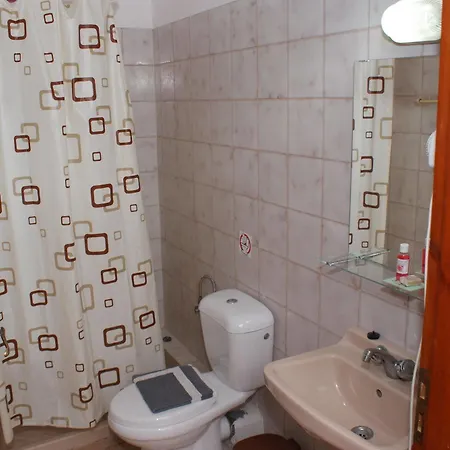 Aparthotel Stam & John 2*