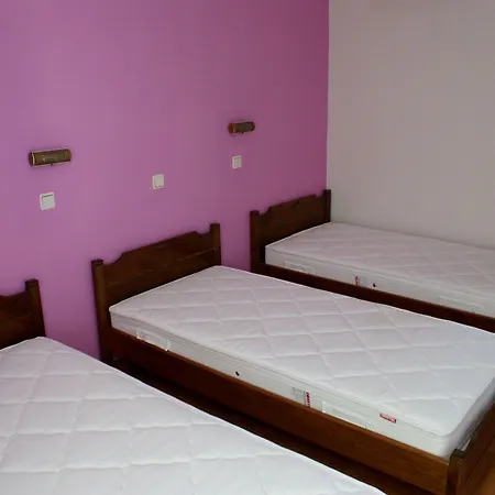 Stam & John Aparthotel 2*