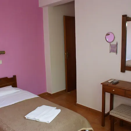 Stam & John Aparthotel 2*
