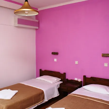 Stam & John Aparthotel