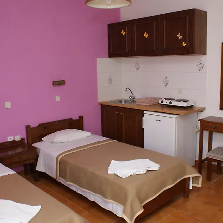 Stam & John Aparthotel 2*